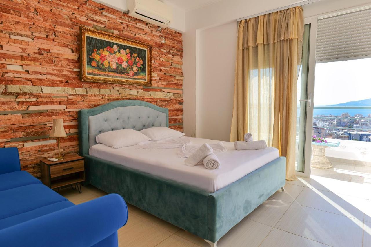 Hotel Leon Sarande Bagian luar foto