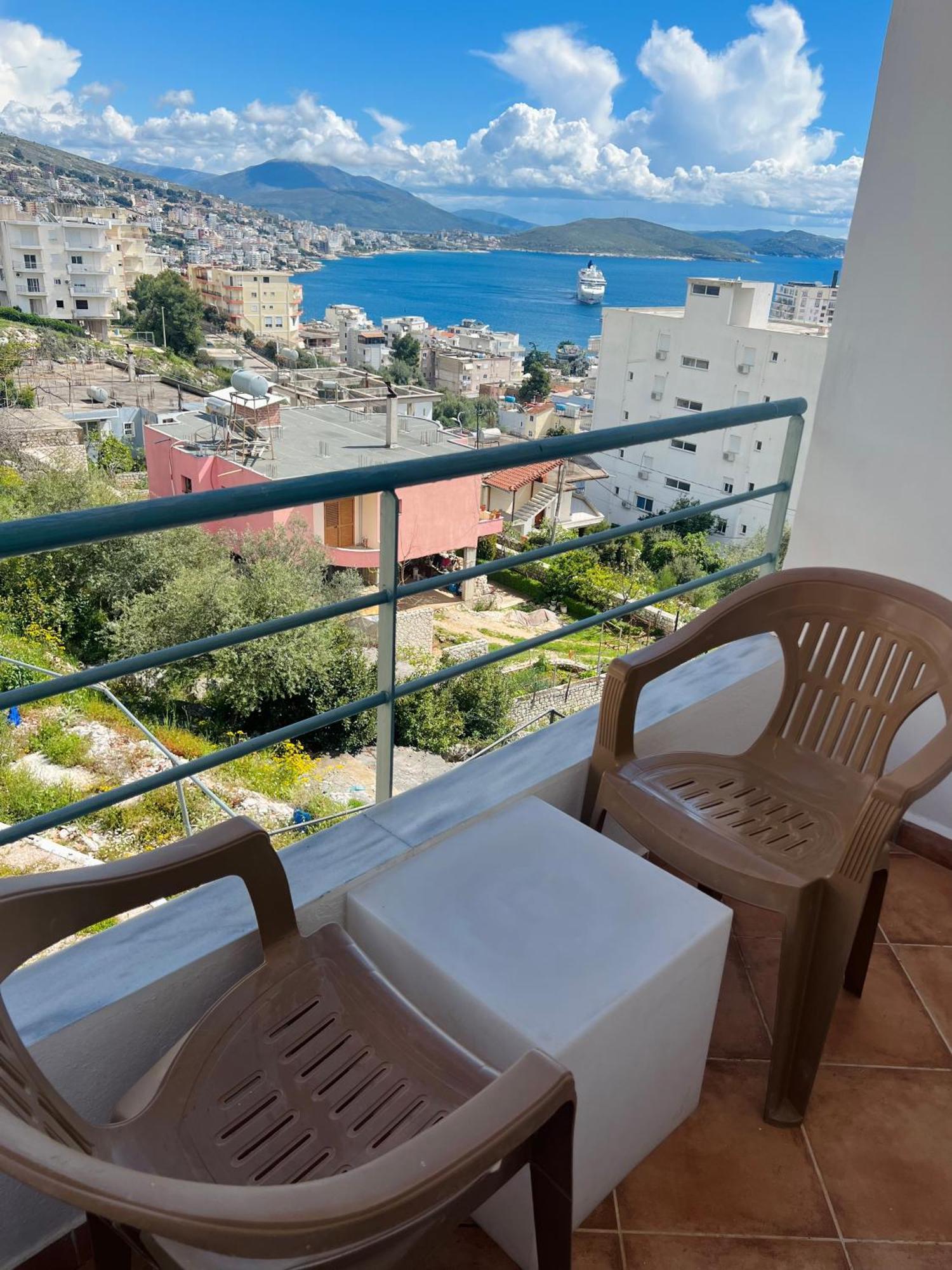 Hotel Leon Sarande Bagian luar foto