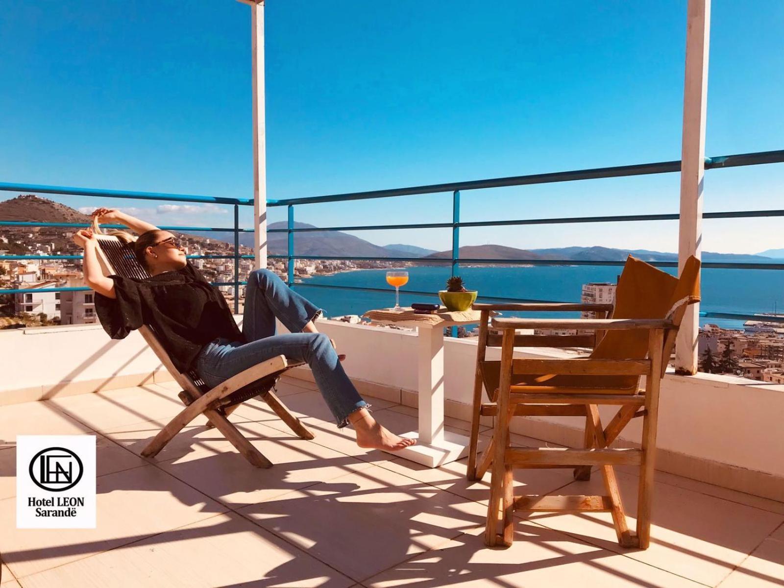 Hotel Leon Sarande Bagian luar foto